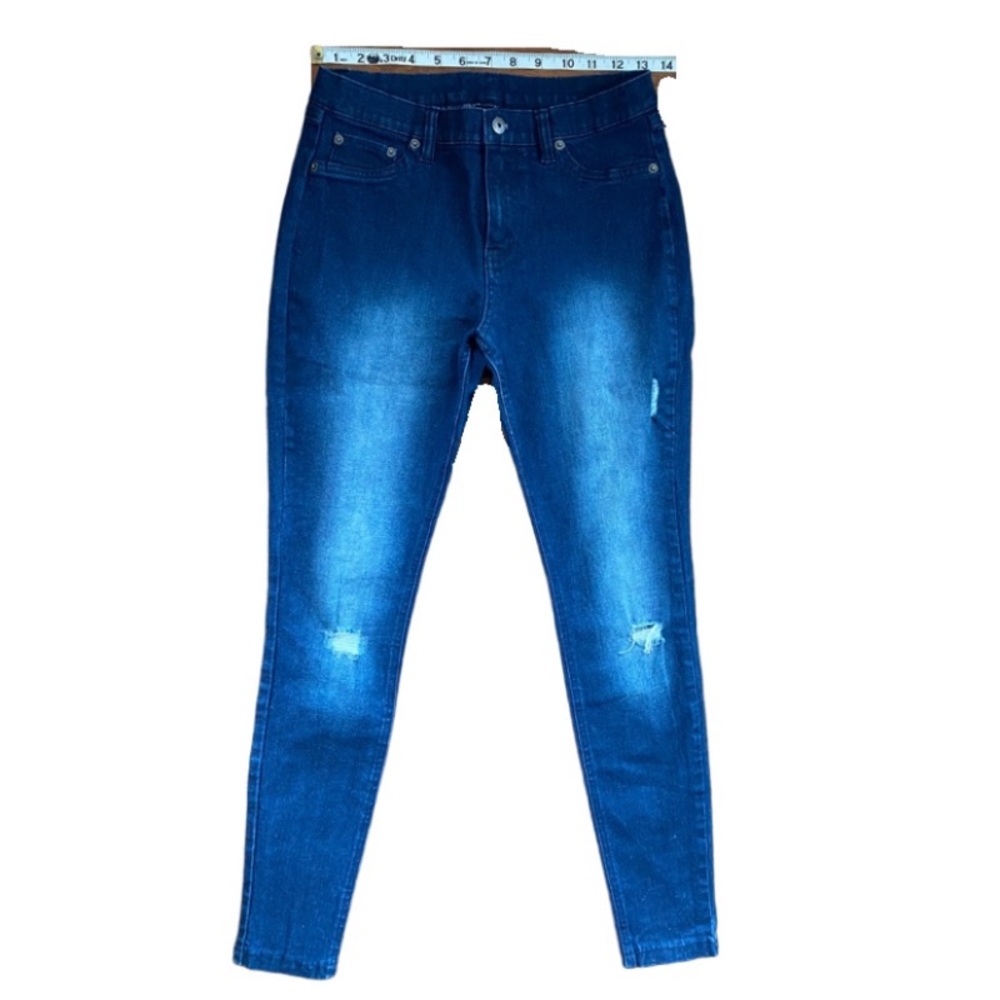 Hue Distressed Jeans